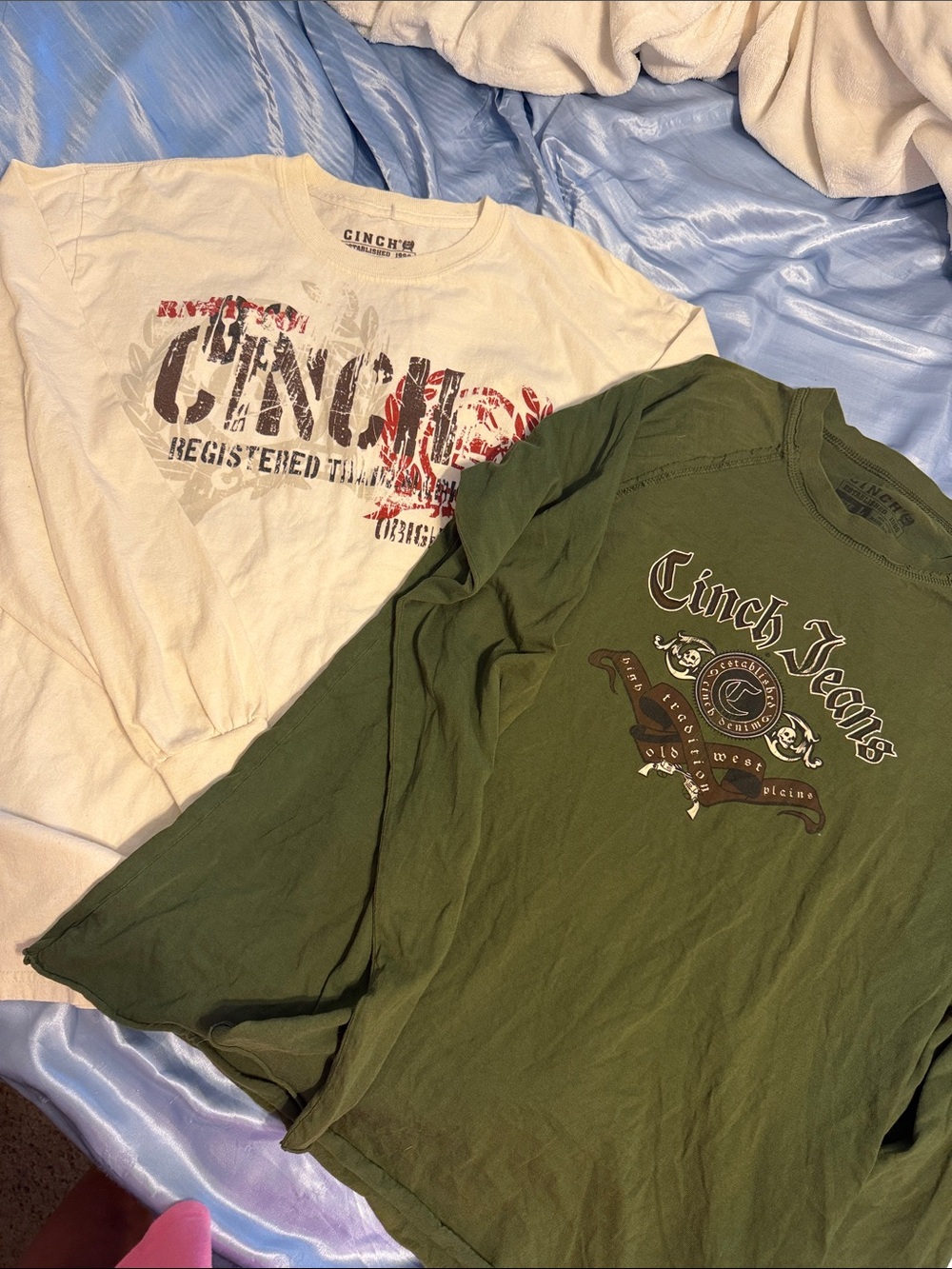 Cinch Olive Green and White Long Sleeve Graphic Tees